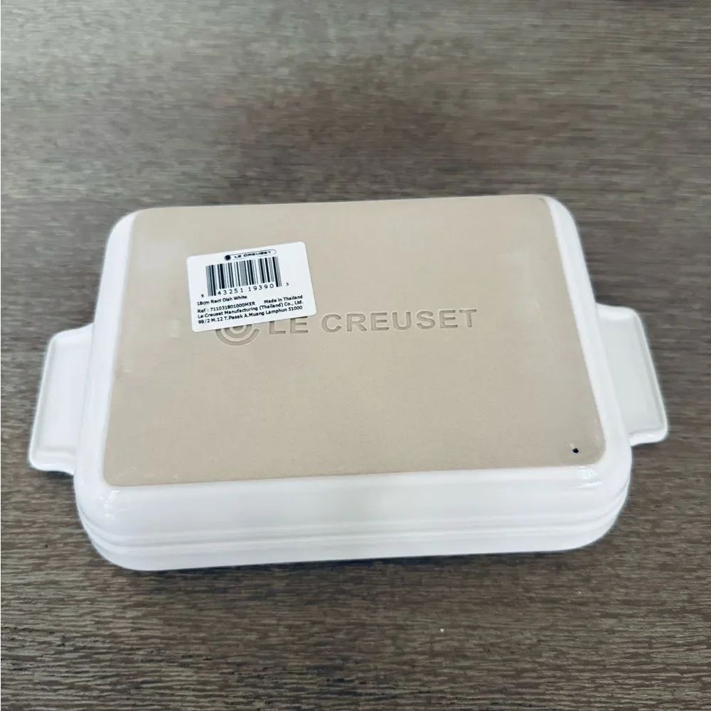 LeCreuset Rectangular Baking Dish White - Picture 3 of 4